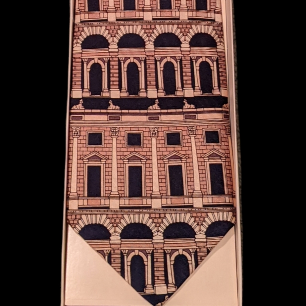 Architecture tie in box